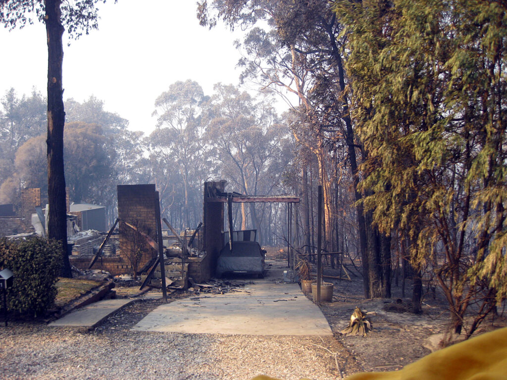 Destroyed home in Yellow Rock, 21 Oct 2013