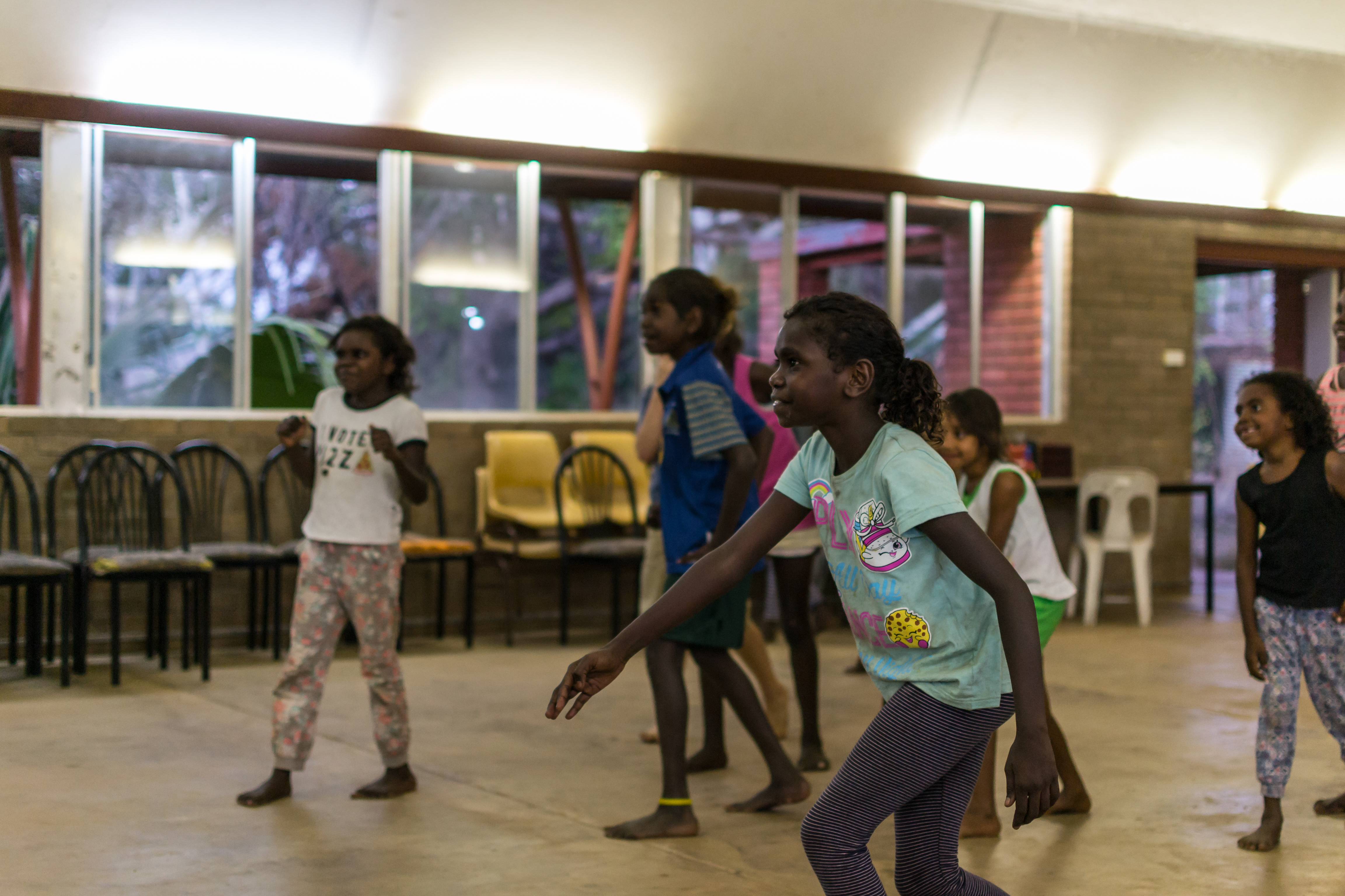 Kids play ‘Red Light, Green Light’ at Kids Club, Barunga