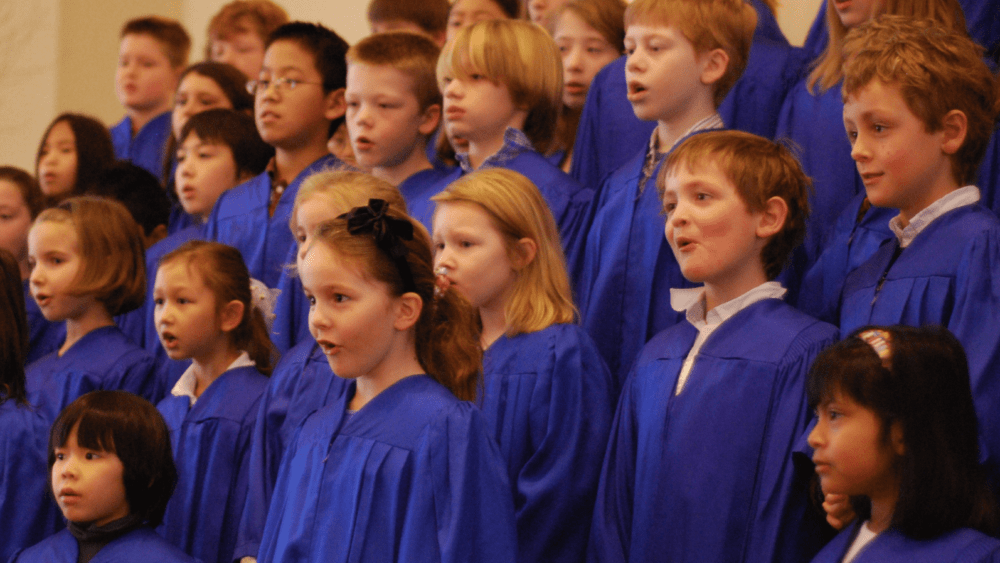 children singing choir
