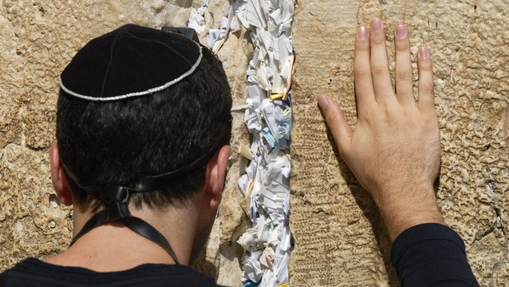 Western Wall prayer