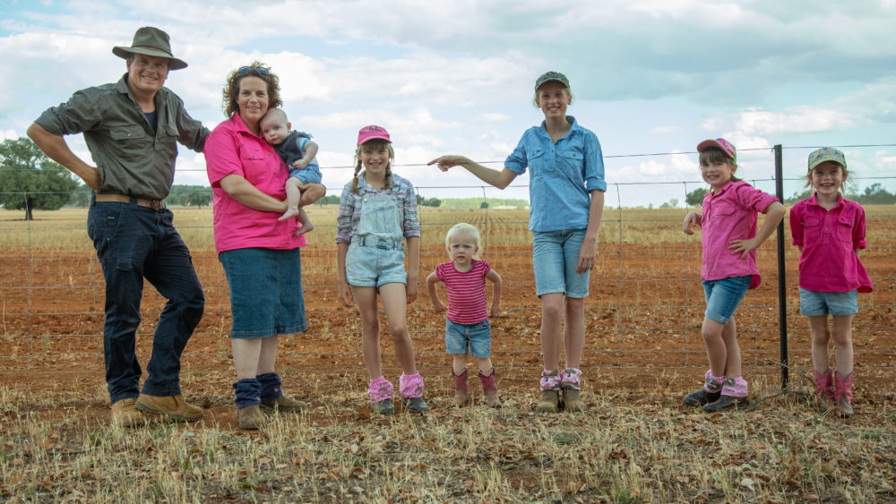 Jarrod & Emma Amery & family, Forbes NSW