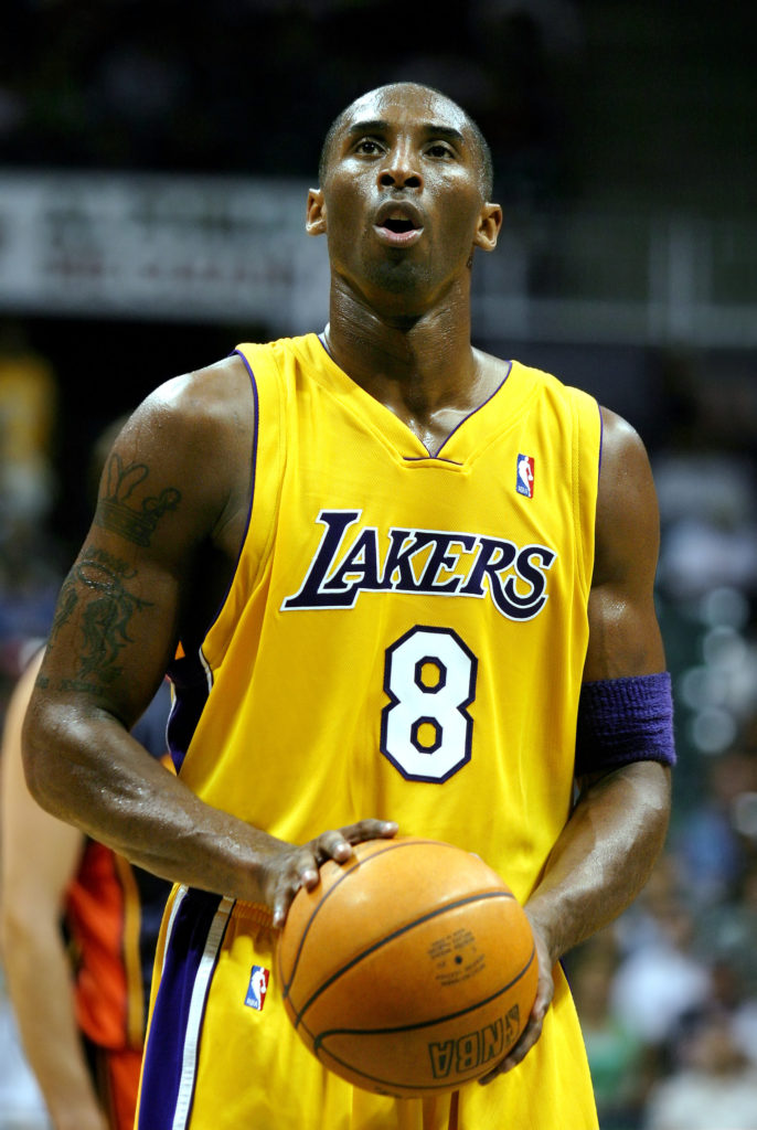 Kobe Bryant of LA lakers. Image: Sgt. Joseph A. Lee - a derivative work of JoeJohnson2 [Public domain].