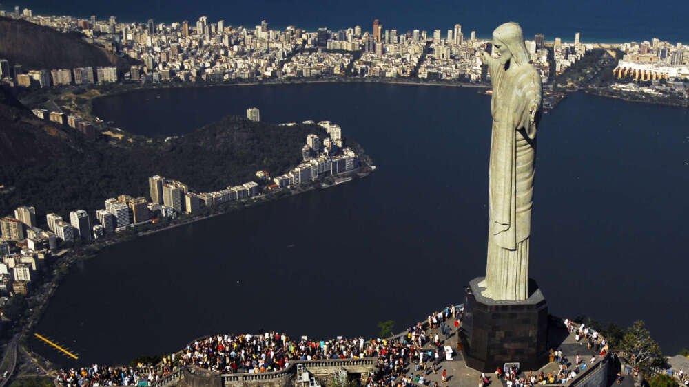 Christ the Redeemer statue