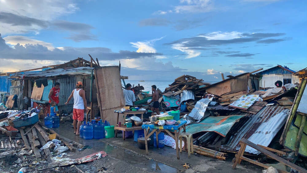 yphoon Odette leaves parts of Visayas and Mindanao with no water, electricity. Photos by Adonis Casinillo, World Vision.